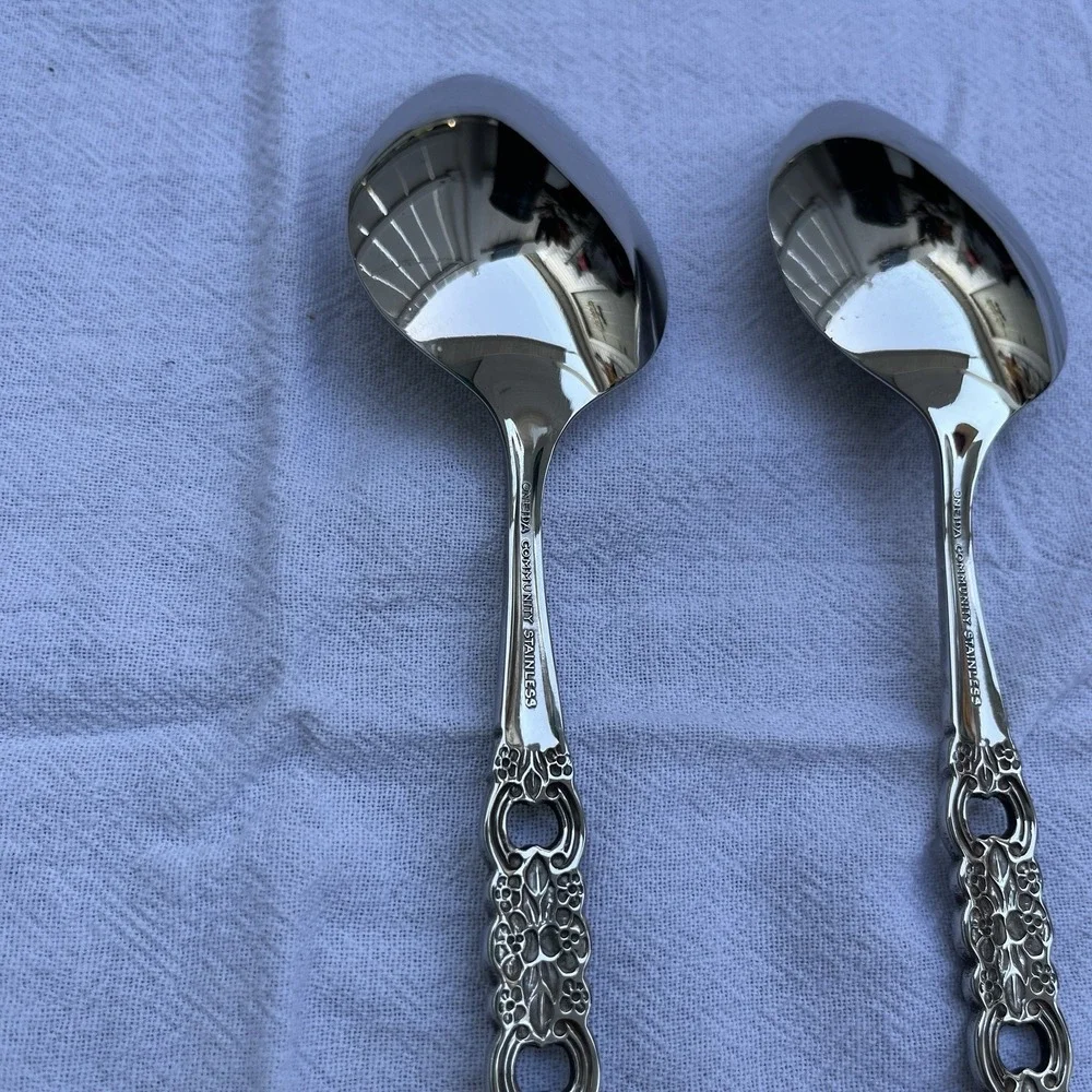 Oneida viola silverware
